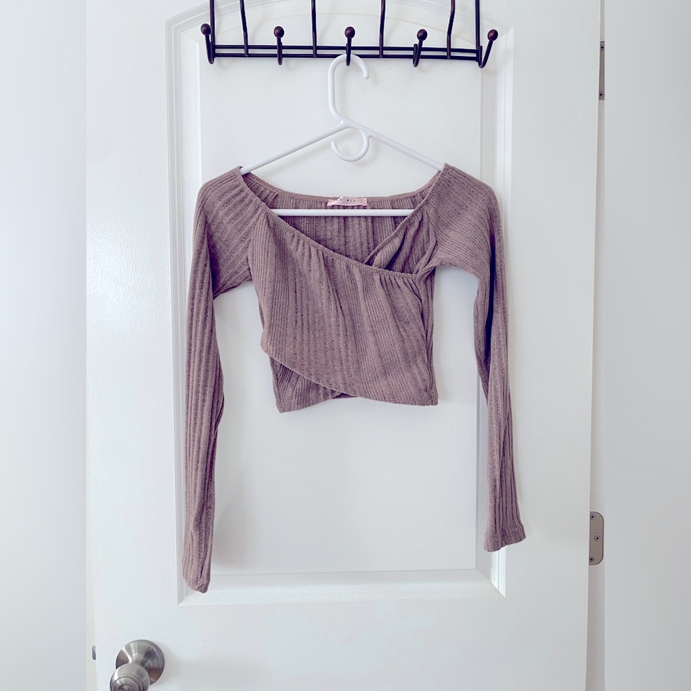 Blue Blush cropped crossed shirt